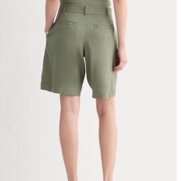 Everlane Women's Pleated Short in Stretch Linen in Lichen Green, Size 4, Cotton… - Picture 2 of 5
